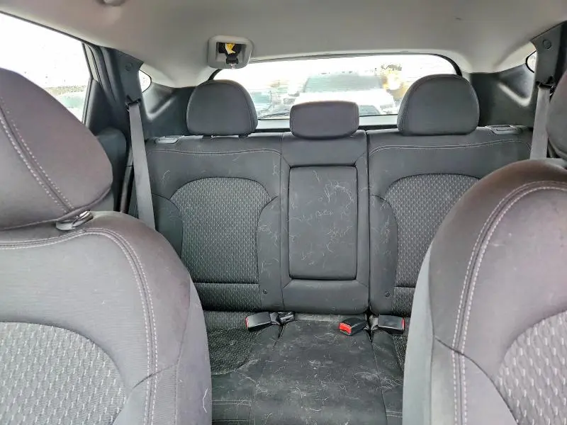 2011 HYUNDAI TUCSON GL  