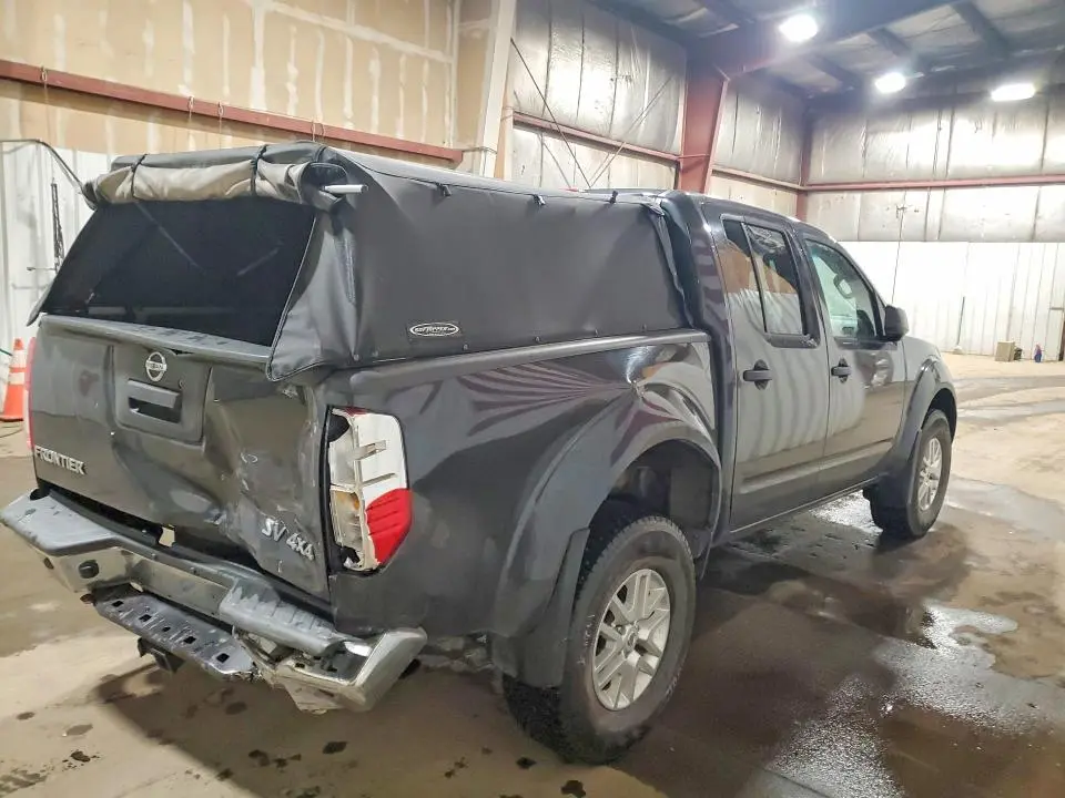 2015 NISSAN FRONTIER S  