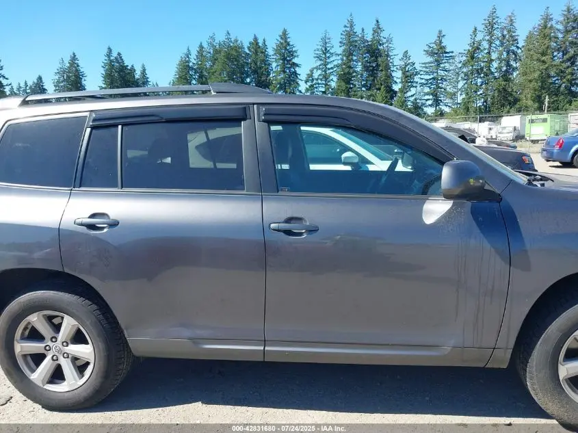 2010 TOYOTA HIGHLANDER SE V6