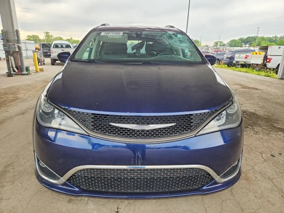 2017 CHRYSLER PACIFICA TOURING L PLUS  