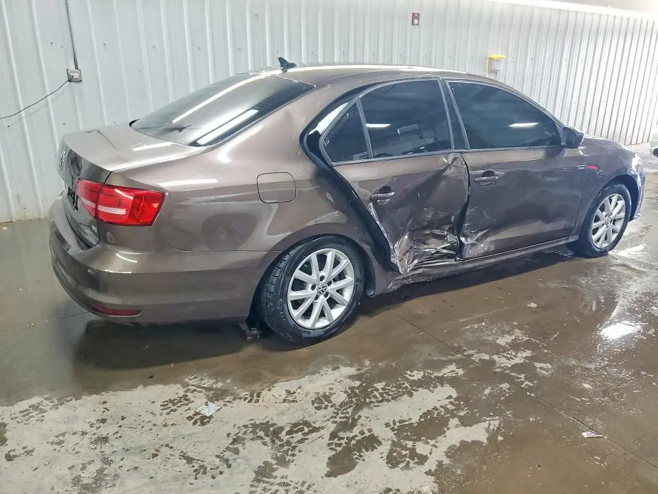 2015 VOLKSWAGEN JETTA SE  