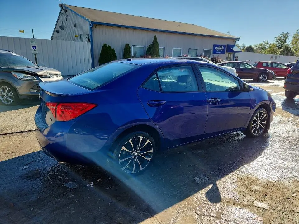 2019 TOYOTA COROLLA SE  
