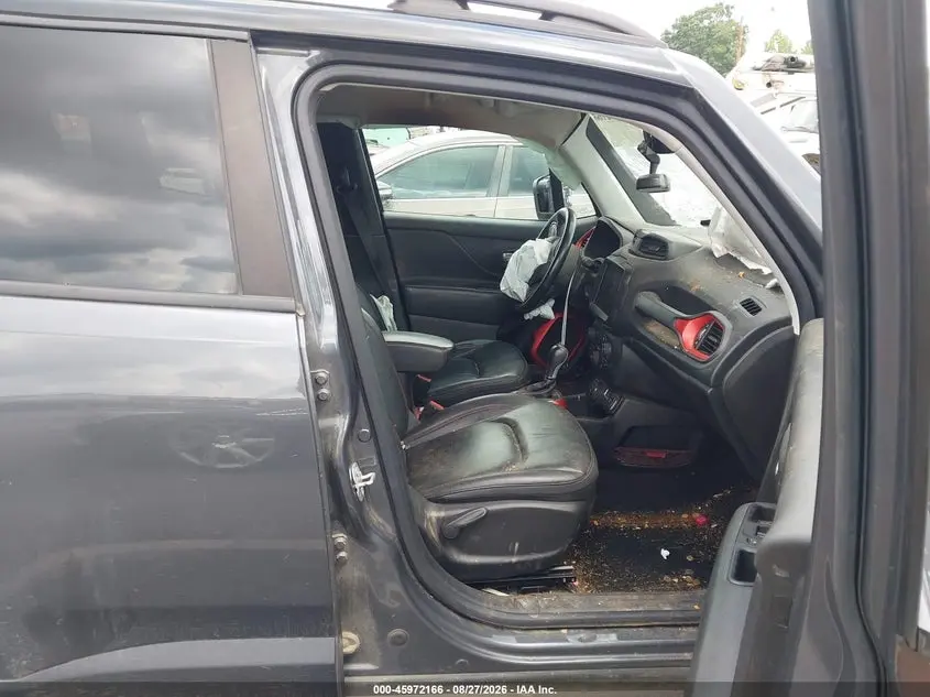 2022 JEEP RENEGADE TRAILHAWK 4X4