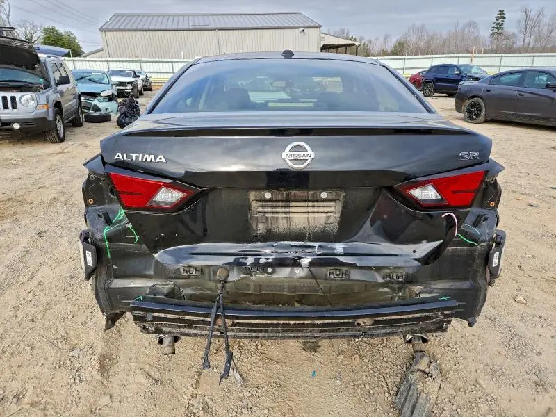 2022 NISSAN ALTIMA SR  