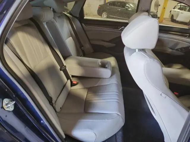 2020 HONDA ACCORD TOURING  