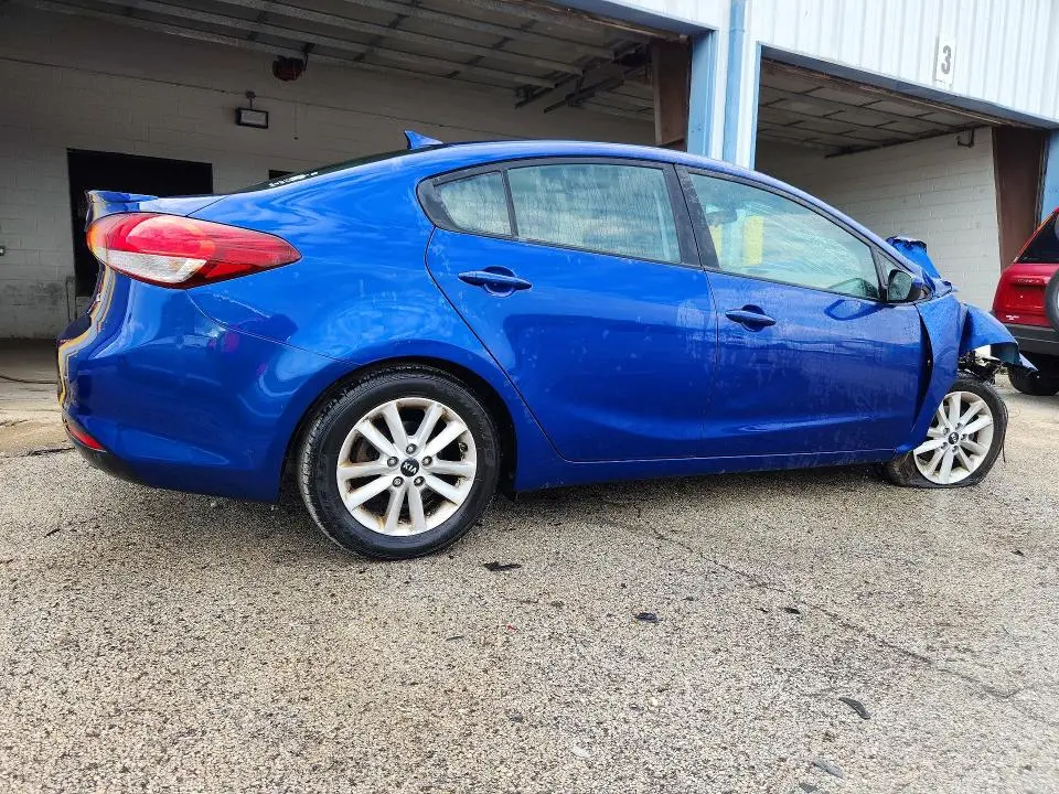 2017 KIA FORTE S  