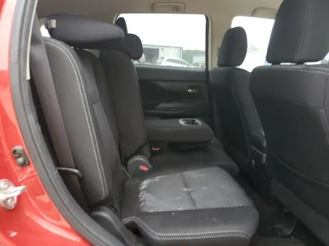 2018 MITSUBISHI OUTLANDER ES  