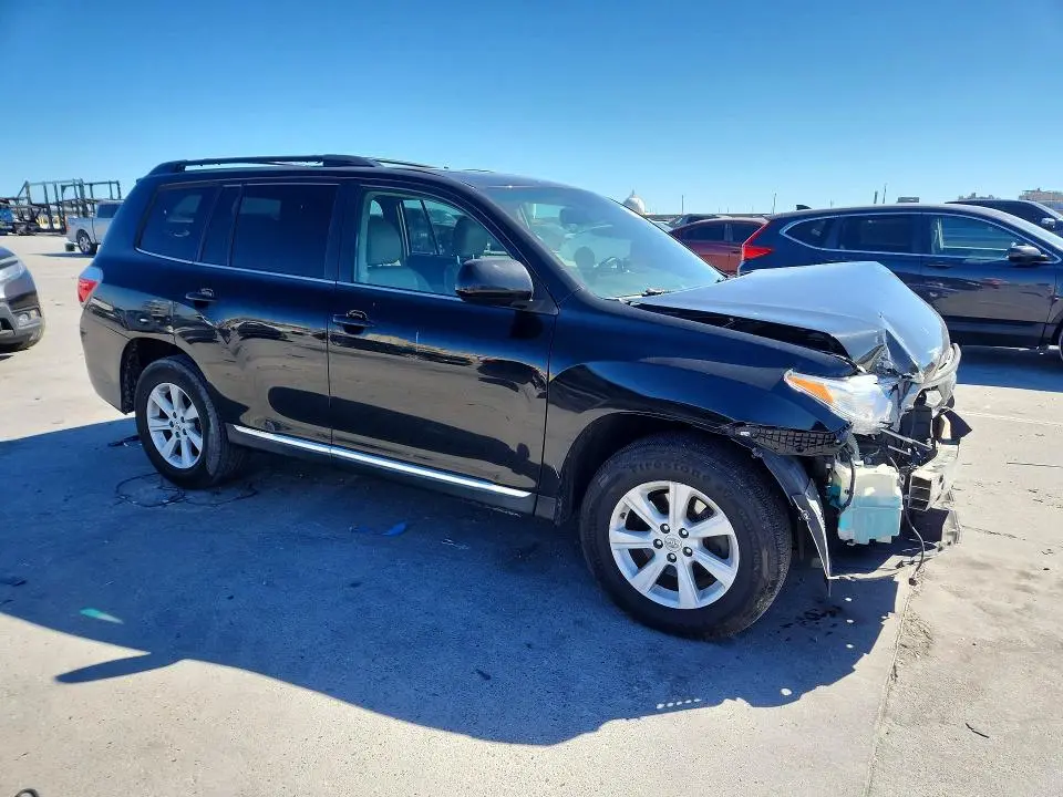 2013 TOYOTA HIGHLANDER BASE  