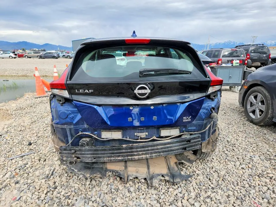 2025 NISSAN LEAF SV PLUS  