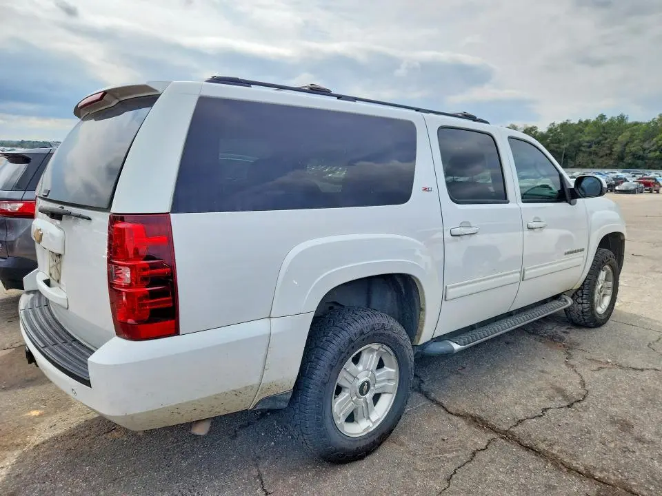2013 CHEVROLET SUBURBAN K1500 LT  