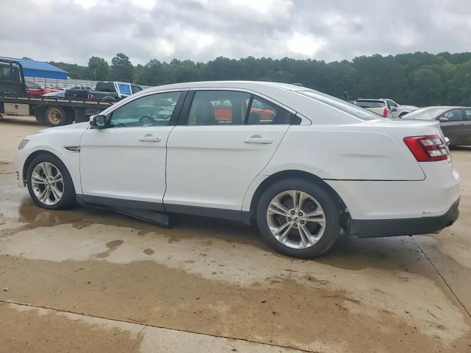 2015 FORD TAURUS SEL  