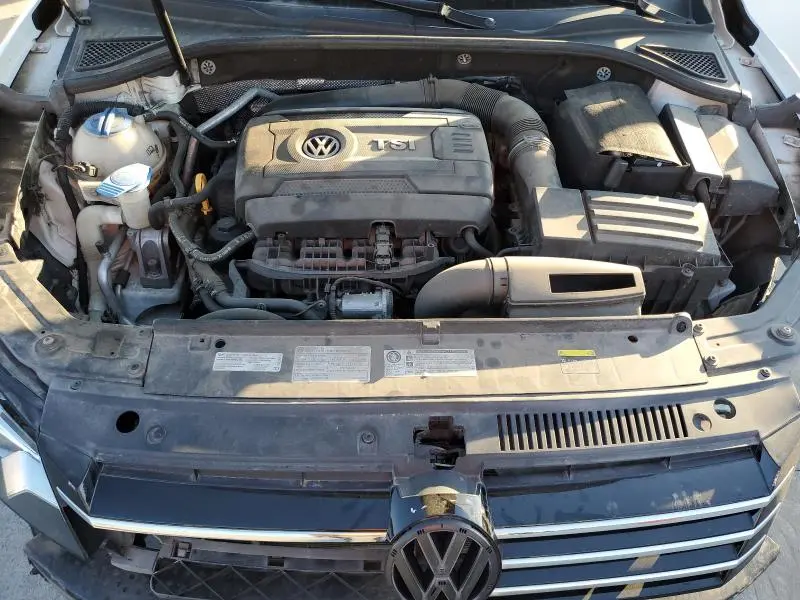 2015 VOLKSWAGEN PASSAT S  