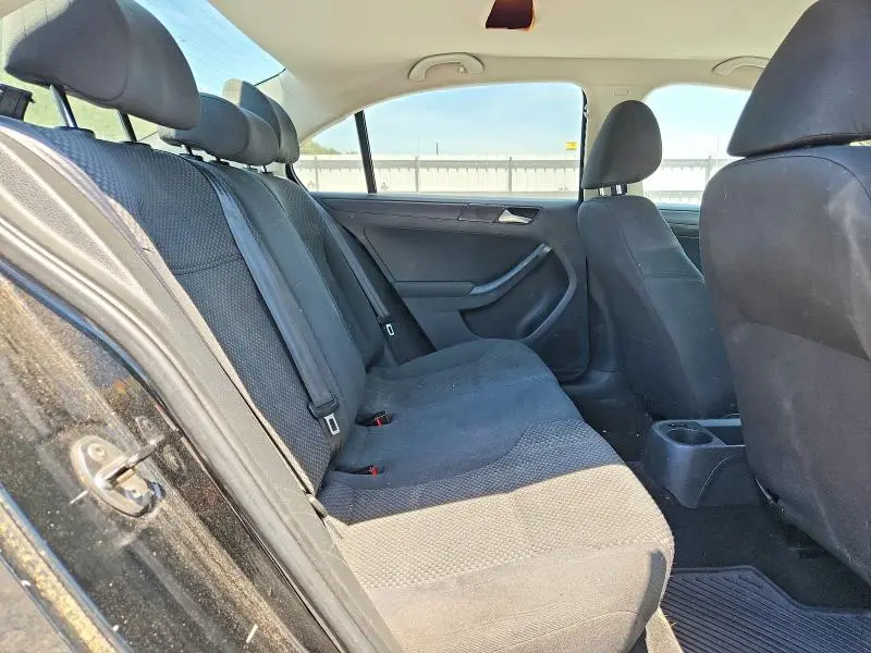2012 VOLKSWAGEN JETTA BASE  