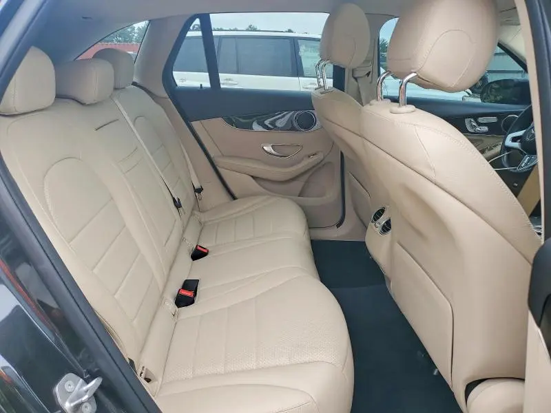 2020 MERCEDES-BENZ GLC 300  