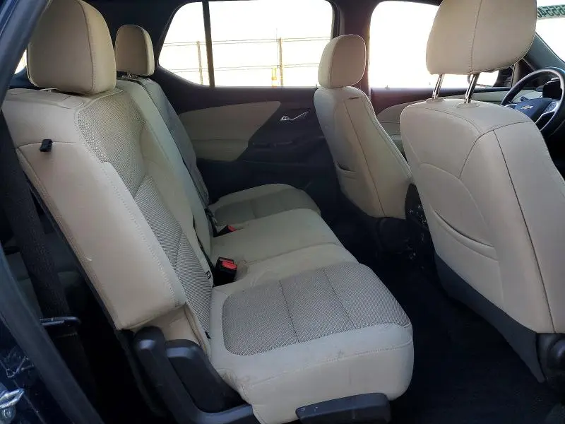 2022 CHEVROLET TRAVERSE LS  