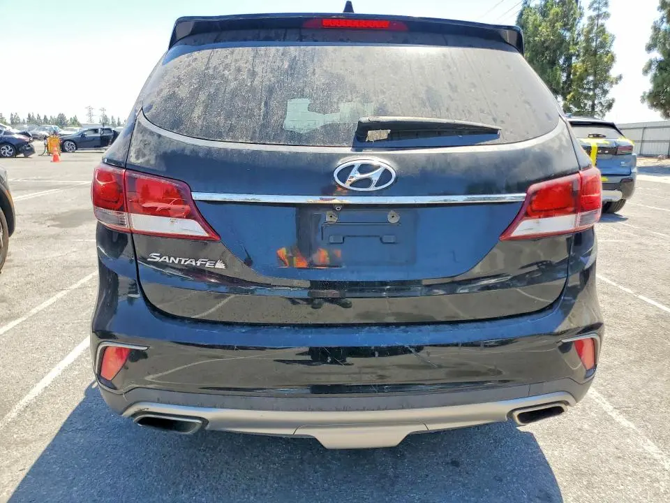 2017 HYUNDAI SANTA FE SE  