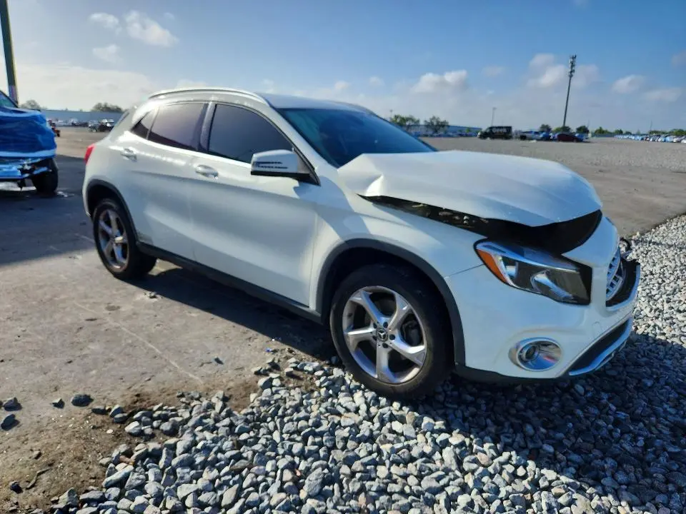 2018 MERCEDES-BENZ GLA 250  