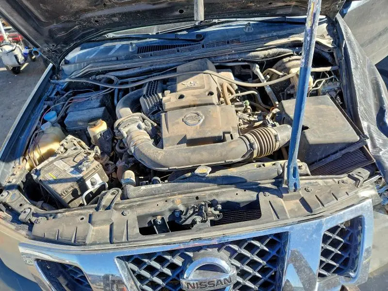 2015 NISSAN FRONTIER S  