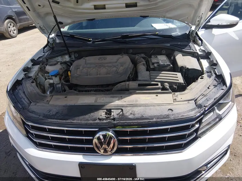 2018 VOLKSWAGEN PASSAT 2.0T SE