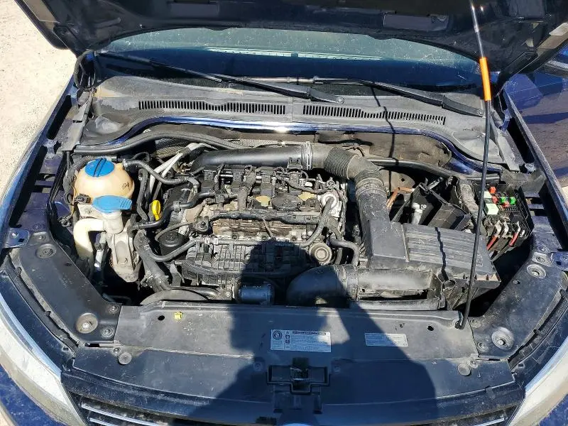 2014 VOLKSWAGEN JETTA SE  