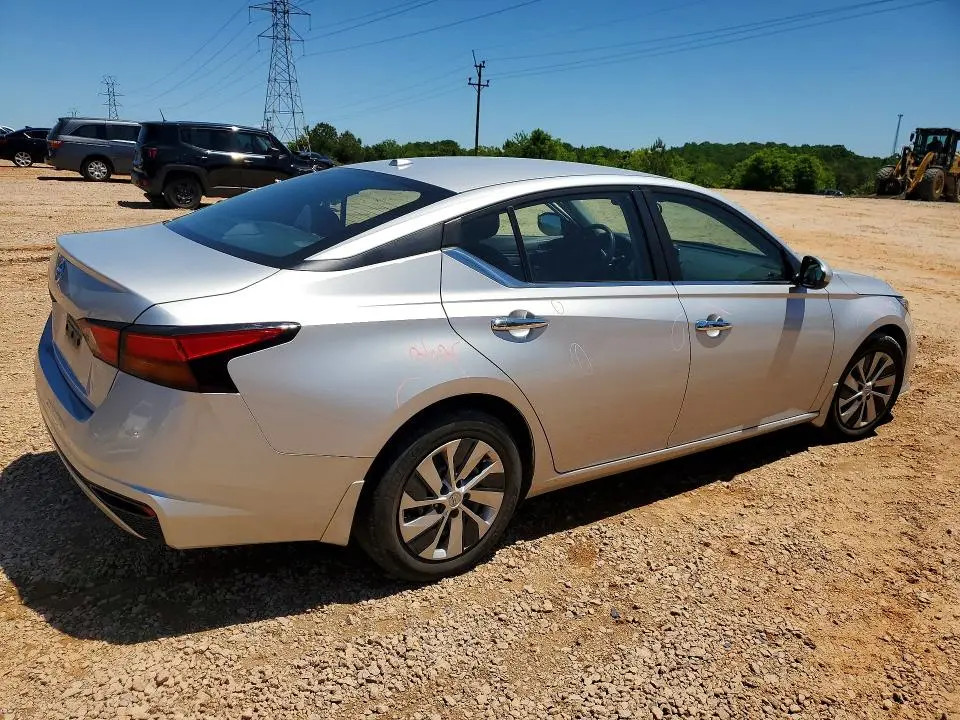 2020 NISSAN ALTIMA S  