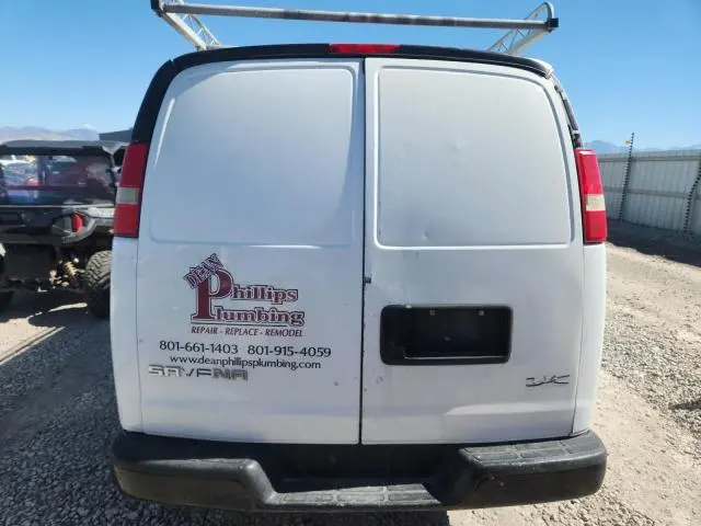 2011 GMC SAVANA G2500  