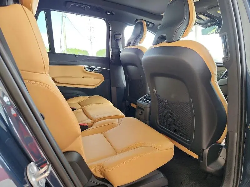 2025 VOLVO XC90 ULTRA  