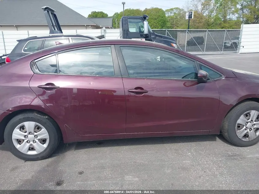 2018 KIA FORTE LX
