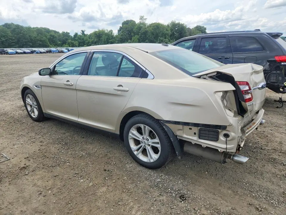 2018 FORD TAURUS SE  