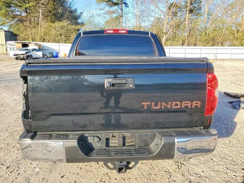 2015 TOYOTA TUNDRA SR5  