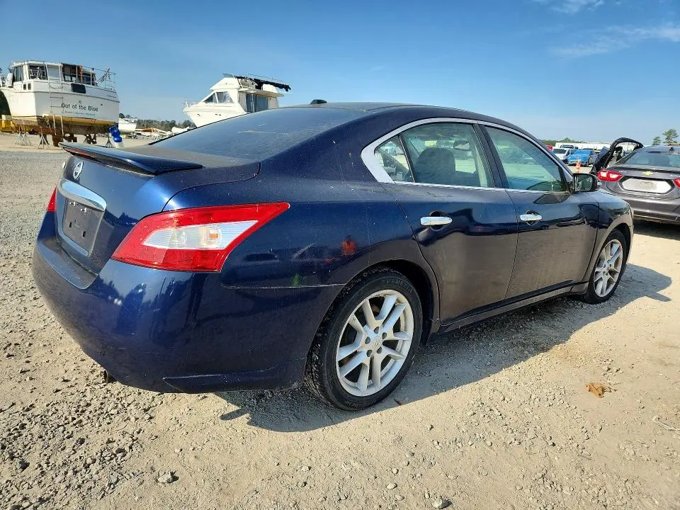 2010 NISSAN MAXIMA 3.5 S  