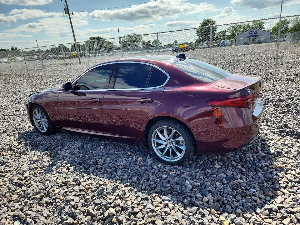 2017 ALFA ROMEO GIULIA Q4  