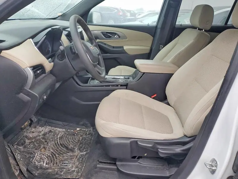 2022 CHEVROLET TRAVERSE LS  