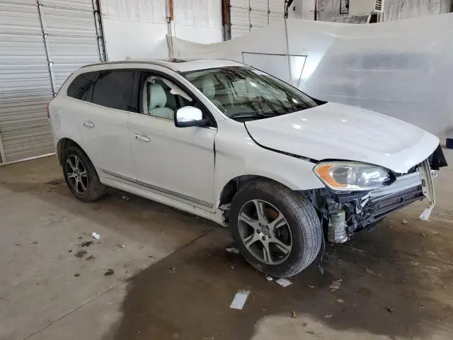 2015 VOLVO XC60 T6 PLATINUM
