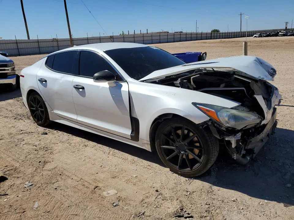 2019 KIA STINGER BASE  