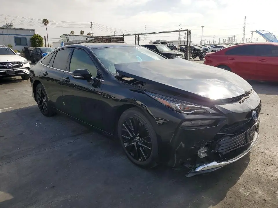 2021 TOYOTA MIRAI XLE  