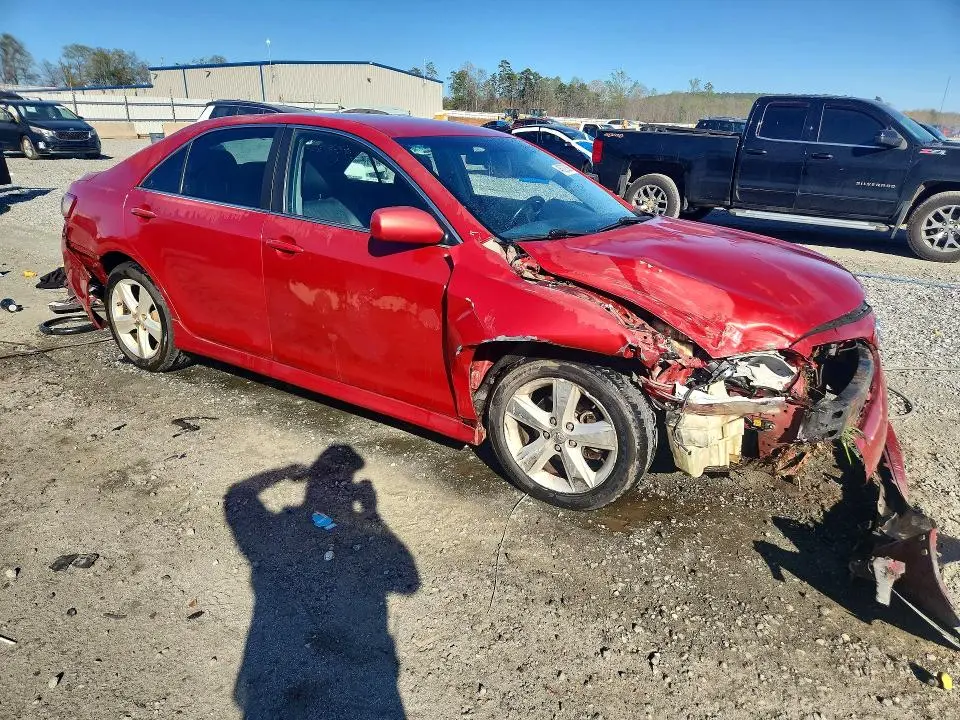2010 TOYOTA CAMRY SE  