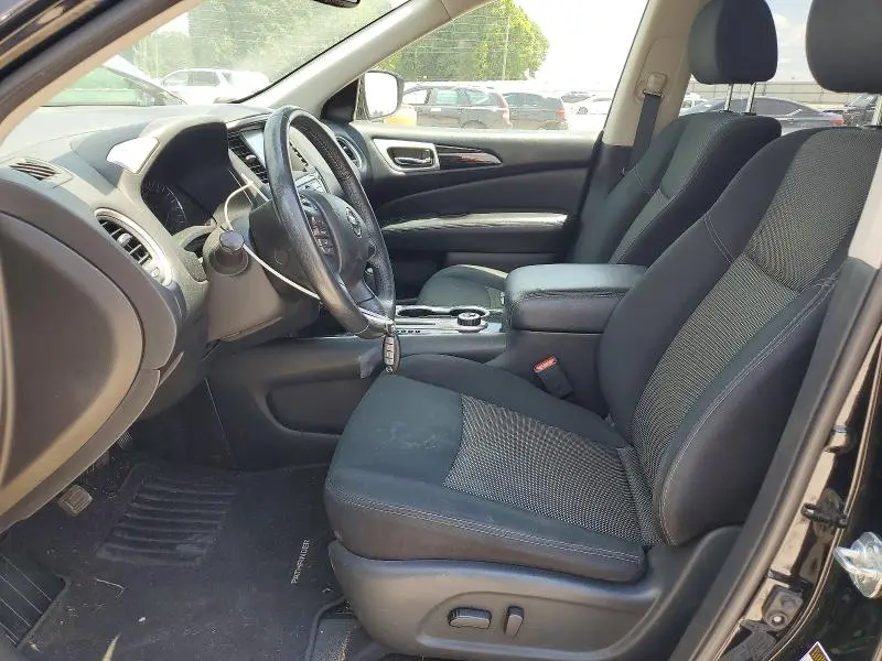 2018 NISSAN PATHFINDER SV  