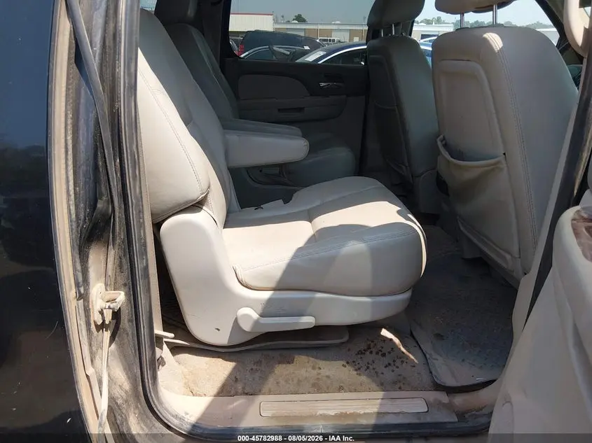 2011 CHEVROLET SUBURBAN LTZ