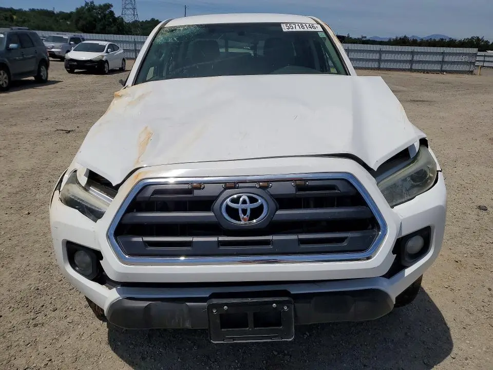 2017 TOYOTA TACOMA SR5  