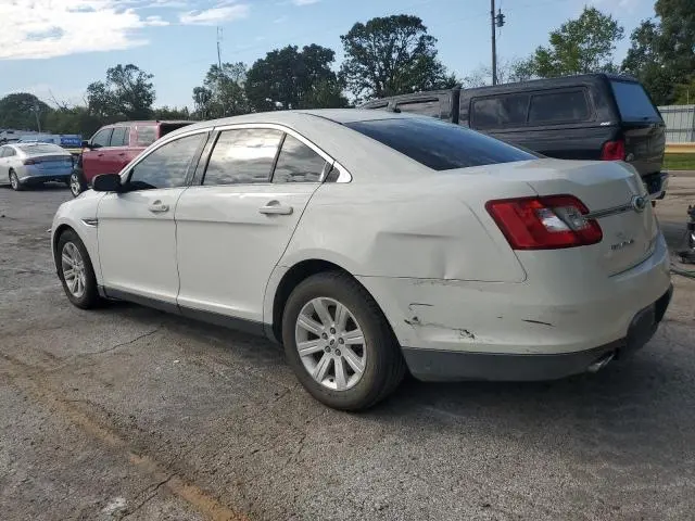 2011 FORD TAURUS SE  