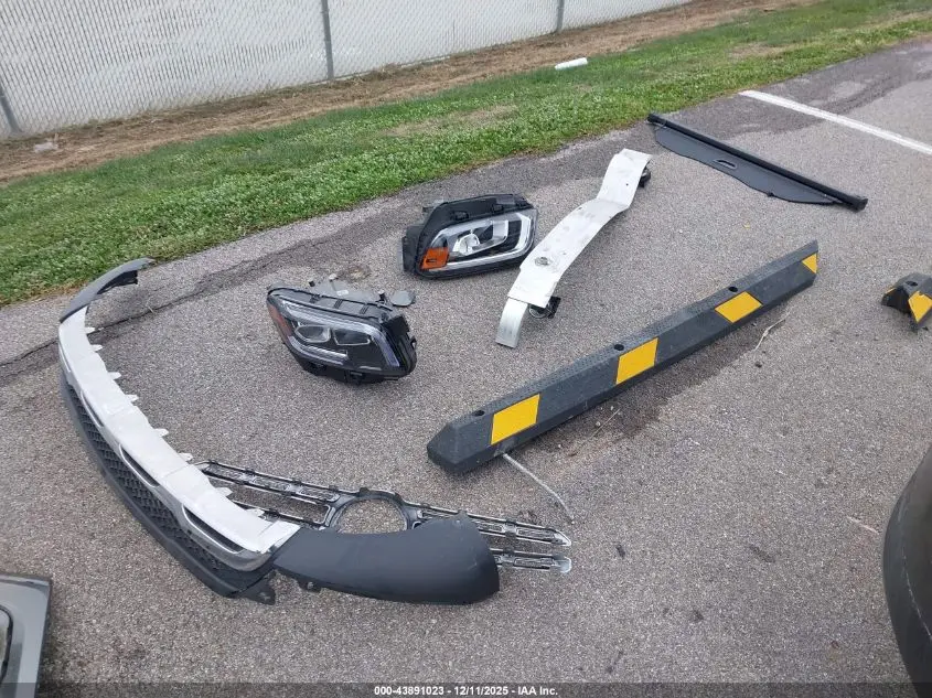 2021 MERCEDES-BENZ GLB 250  