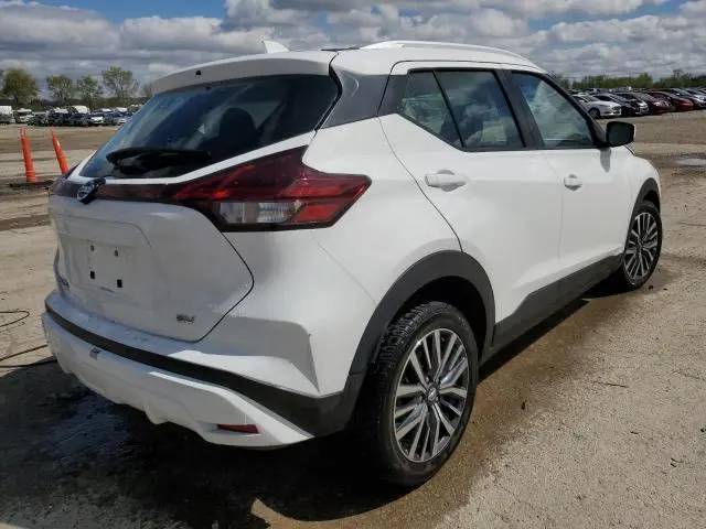2021 NISSAN KICKS SV  
