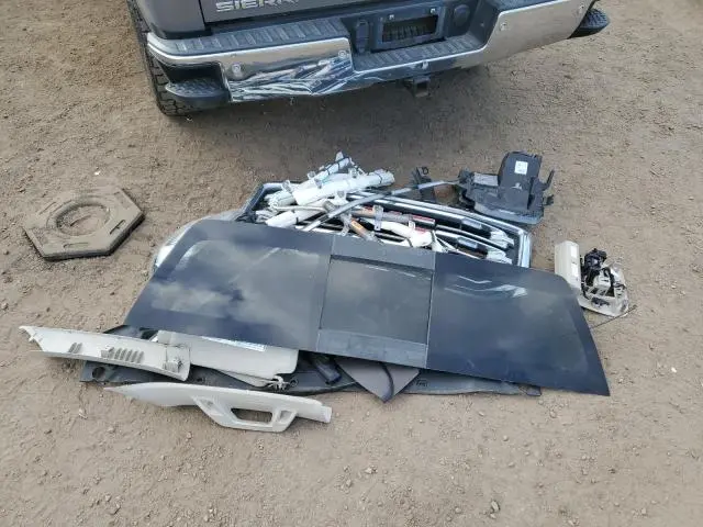 2017 GMC SIERRA K1500 SLT  