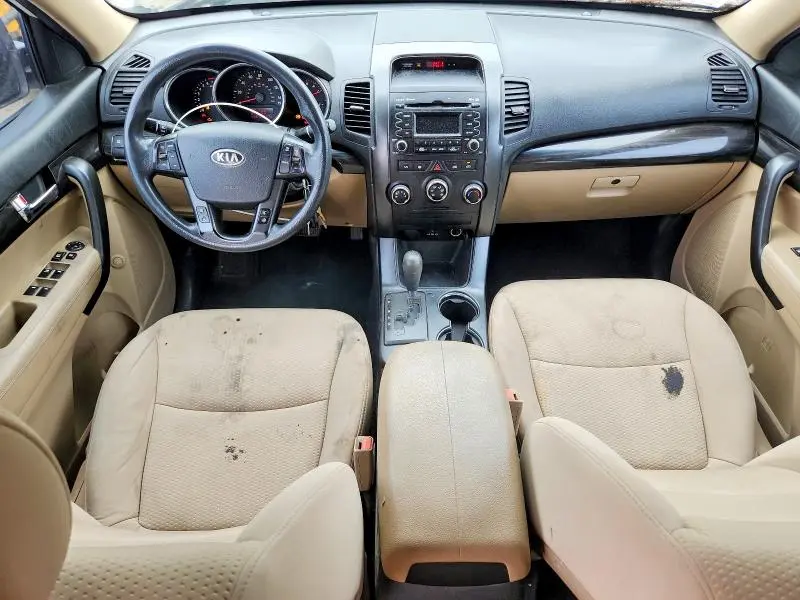 2011 KIA SORENTO LX  