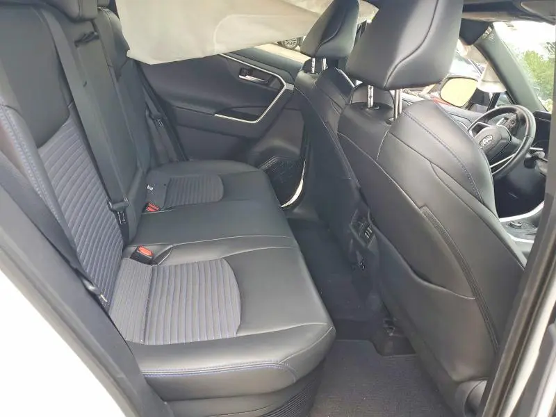 2019 TOYOTA RAV4 XSE  
