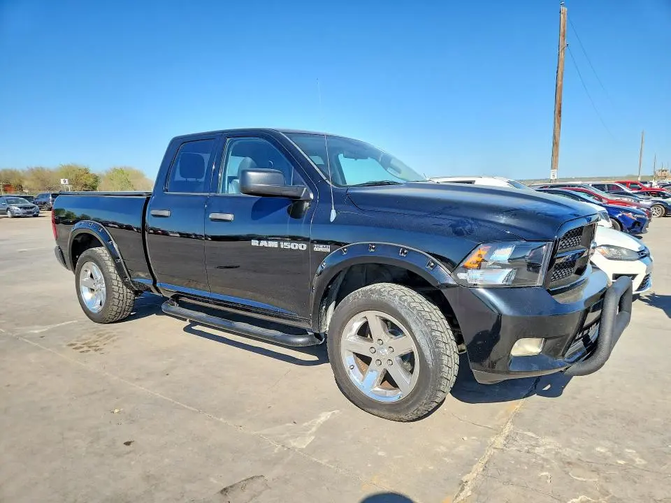 2012 DODGE RAM 1500 ST  