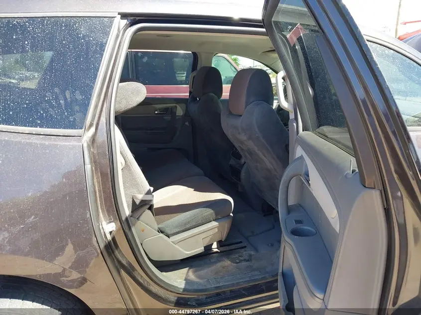 2017 CHEVROLET TRAVERSE LS