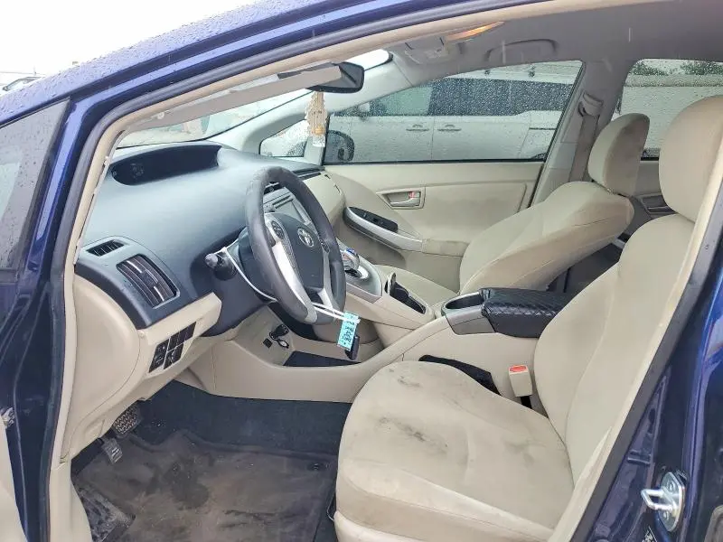 2014 TOYOTA PRIUS THREE  