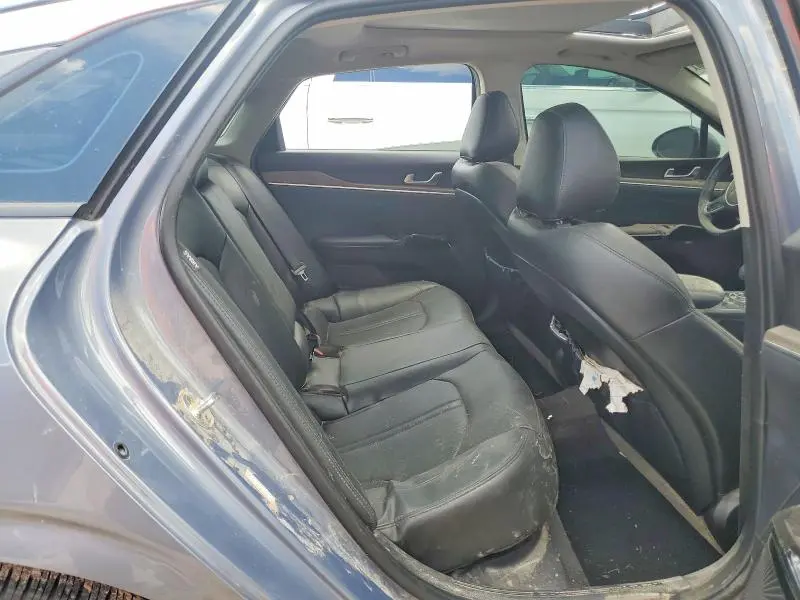 2022 KIA K5 EX  